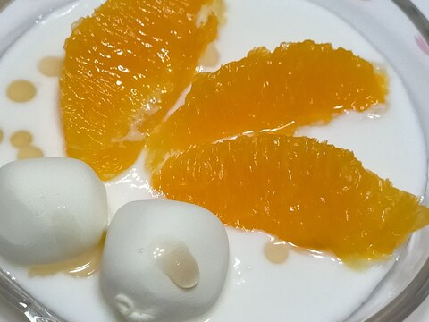 ネーブルオレンジとマシュマロ＊デザートヨーグルト♪